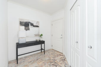 #302 – 2271 Bellevue Avenue